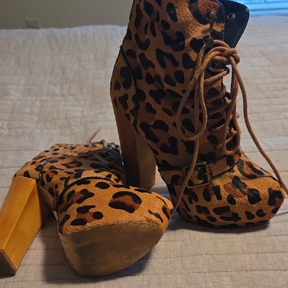 Steve Madden Leopard Print Hair On Heeled Boots